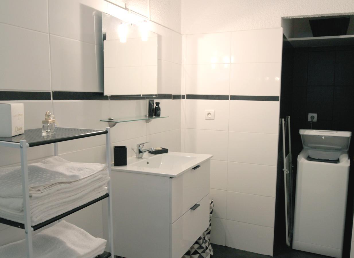 Cite Chic Apartment Carcassonne Bagian luar foto