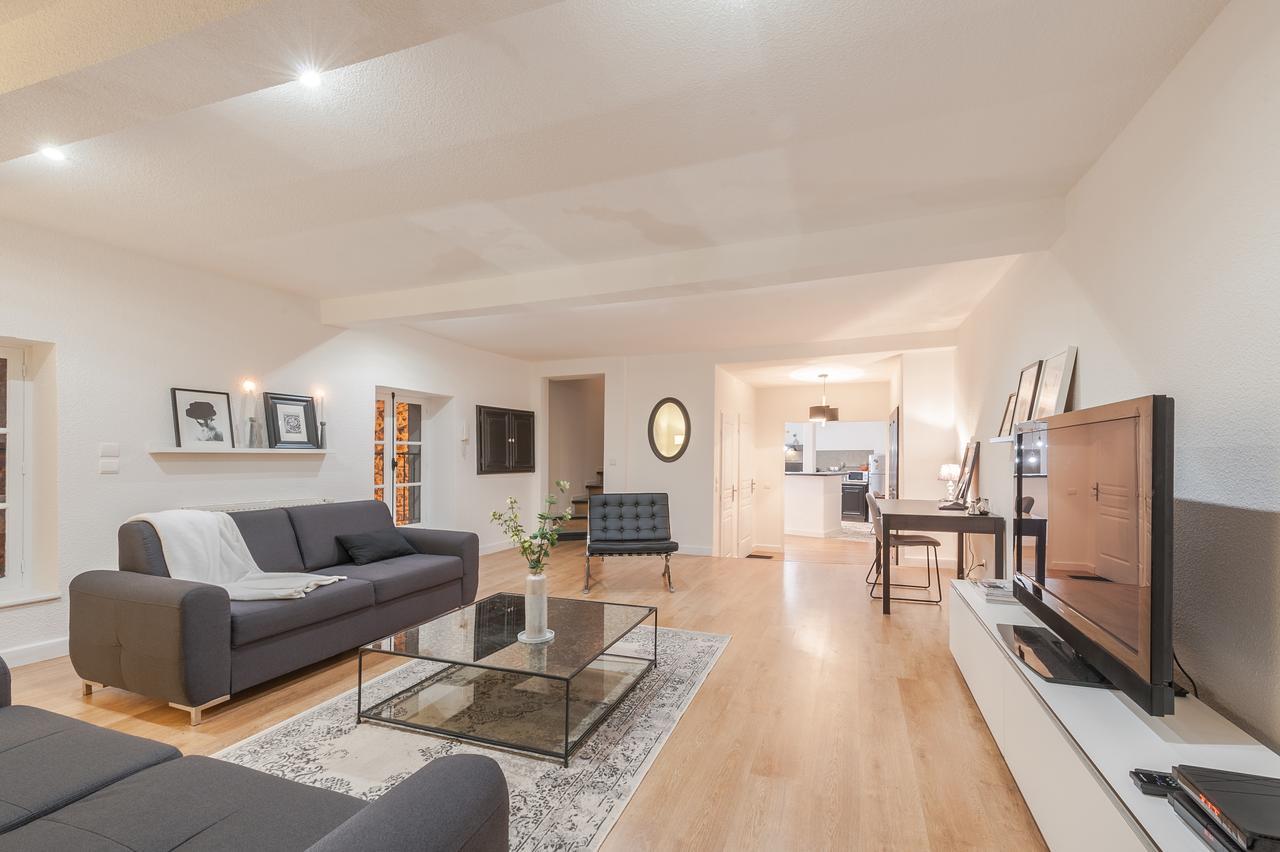 Cite Chic Apartment Carcassonne Bagian luar foto